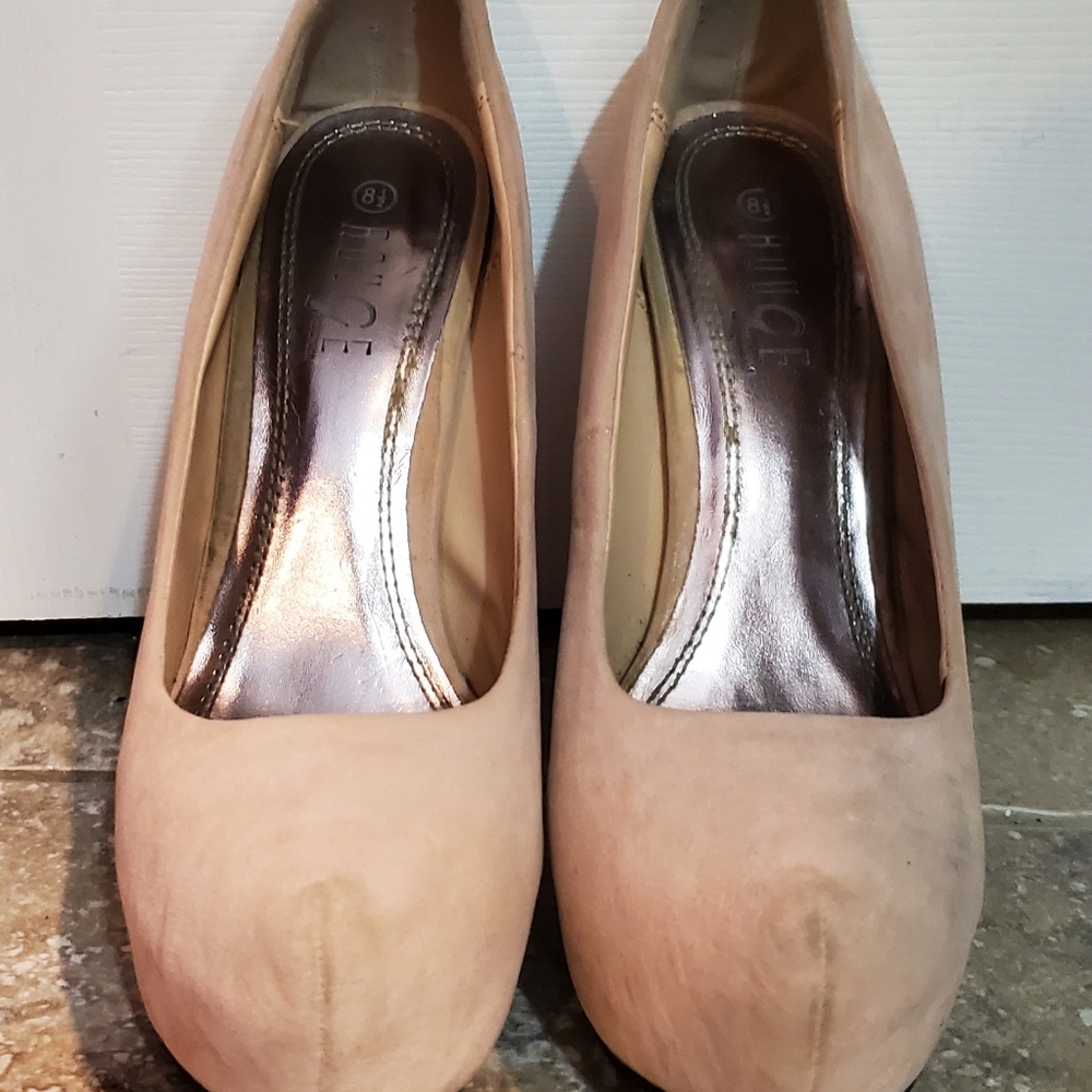 Heels - Picture 2 of 4